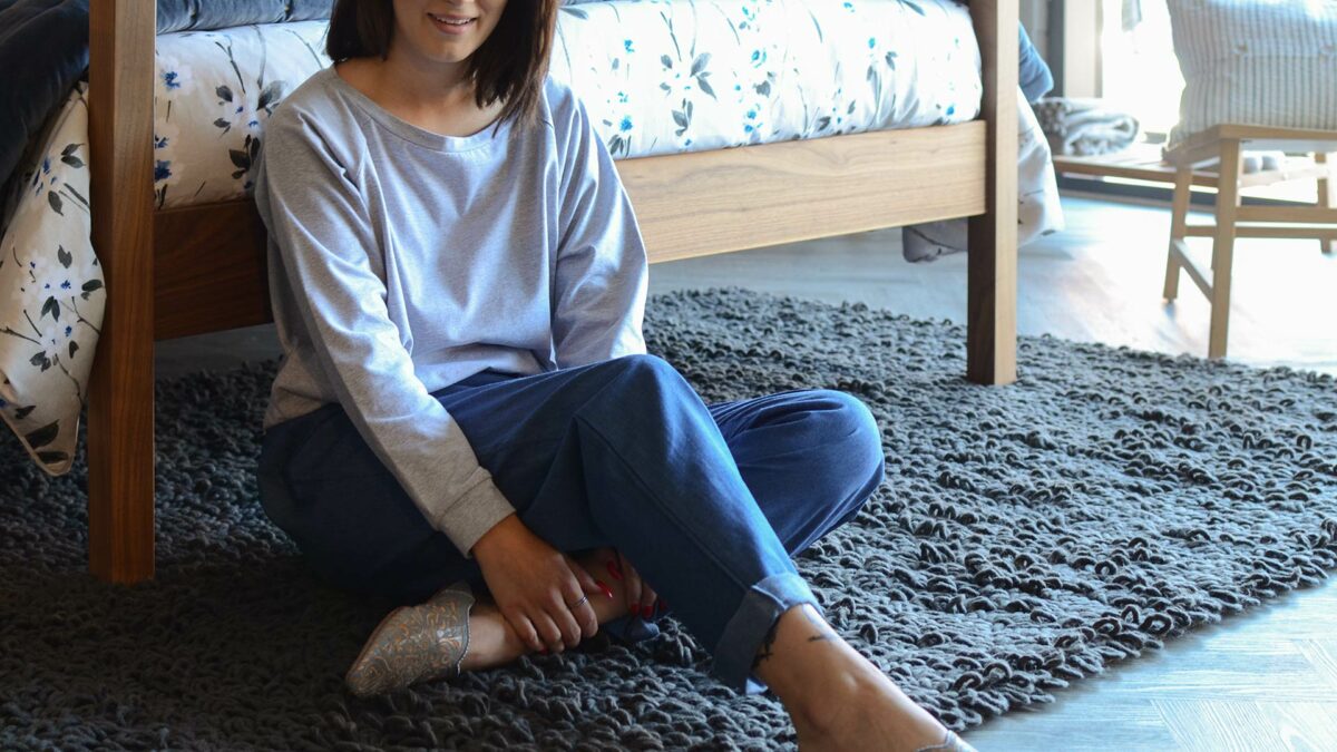 light weight denim trousers with grey marl top