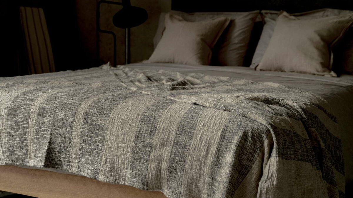 loose weave bedspread in taupe and black