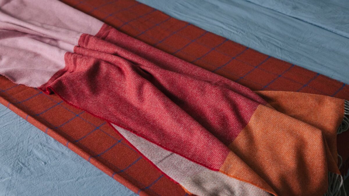 luxury cashmere blend throws