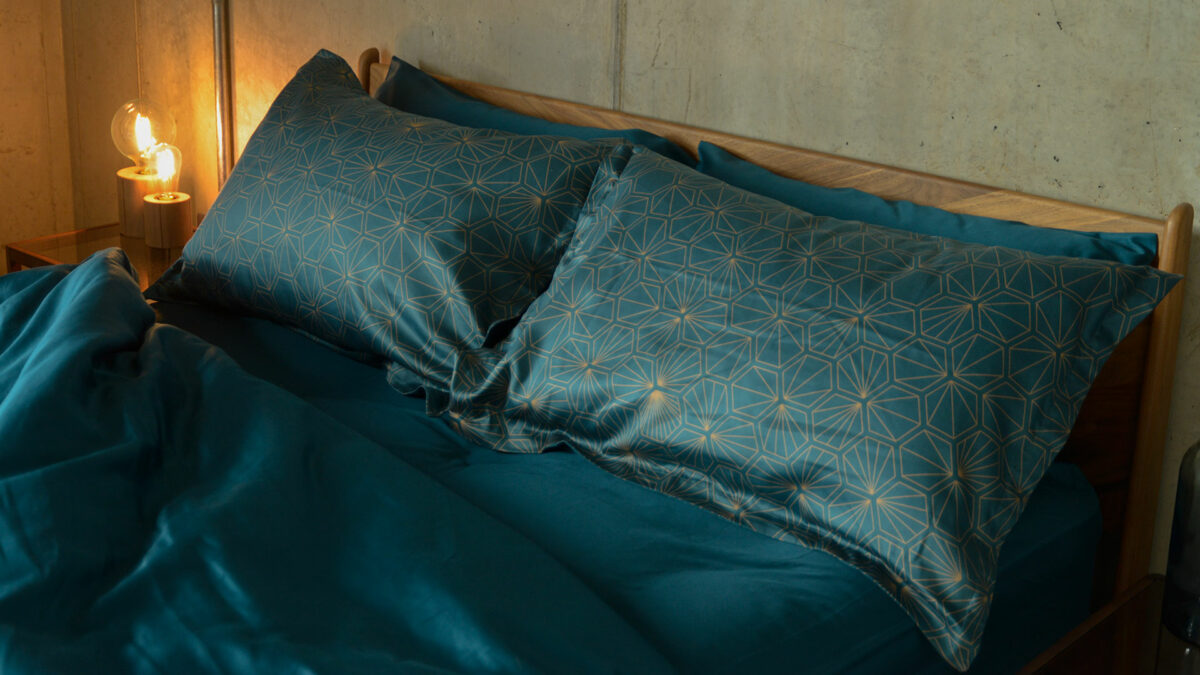 Hexagon - Luxury Dark Teal Bedding