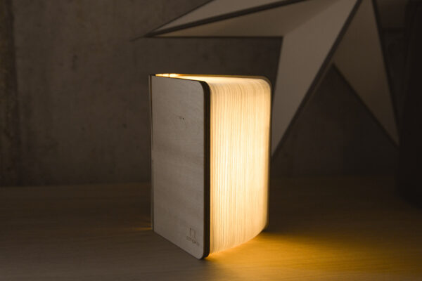 maple-book-light-part-open