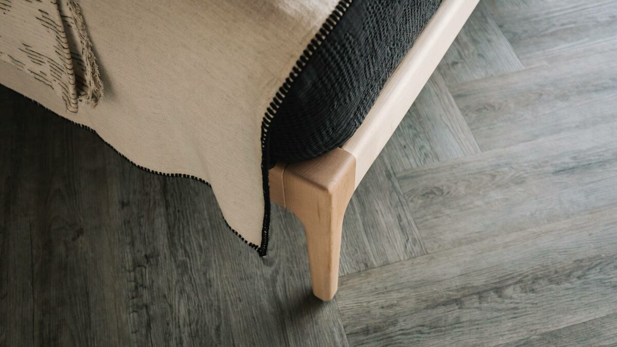 maple camden bed leg