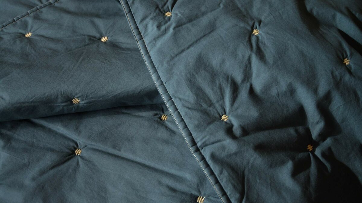 marine-blue-quilt-detail