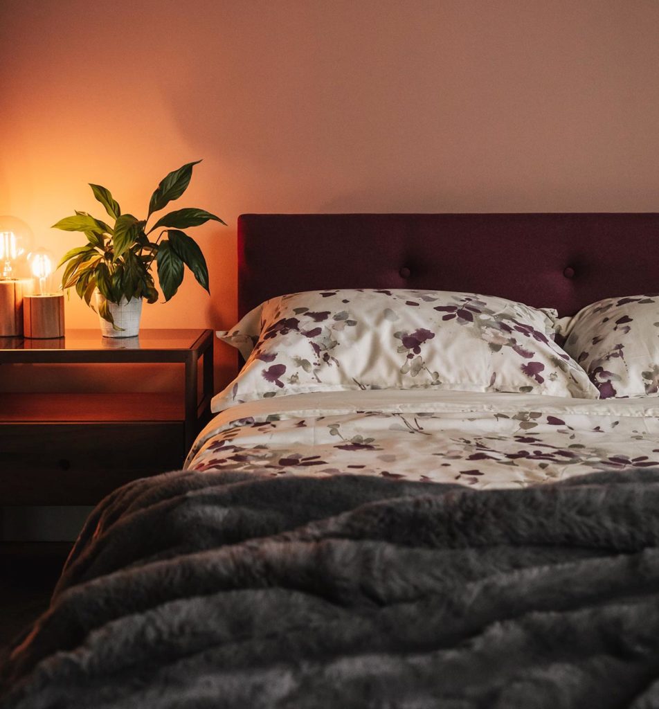 mauve-floral-print-bedding