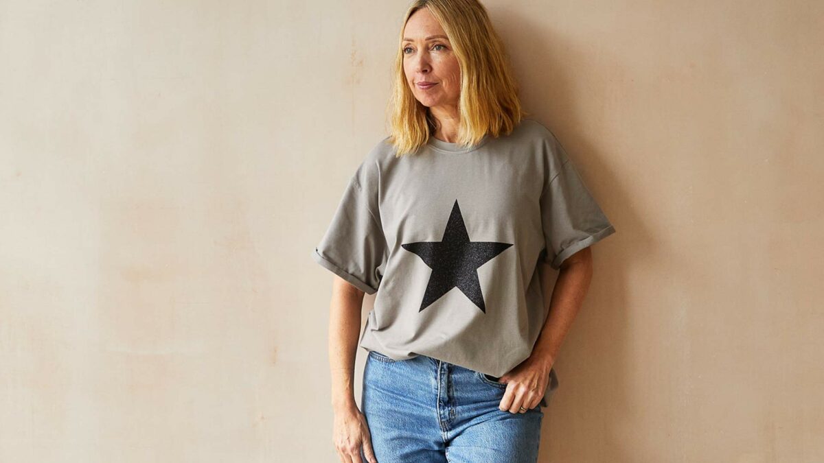 mouse grey Tee shirt with sparkle black star motif