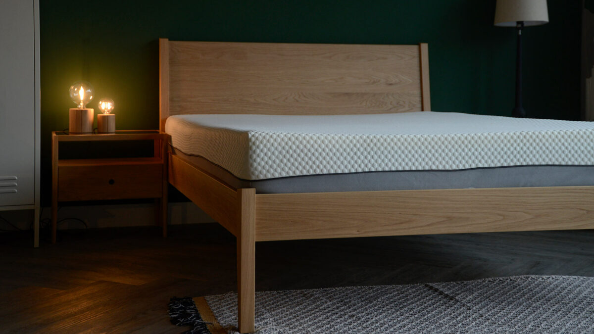 memory foam mattress on zanskar bed