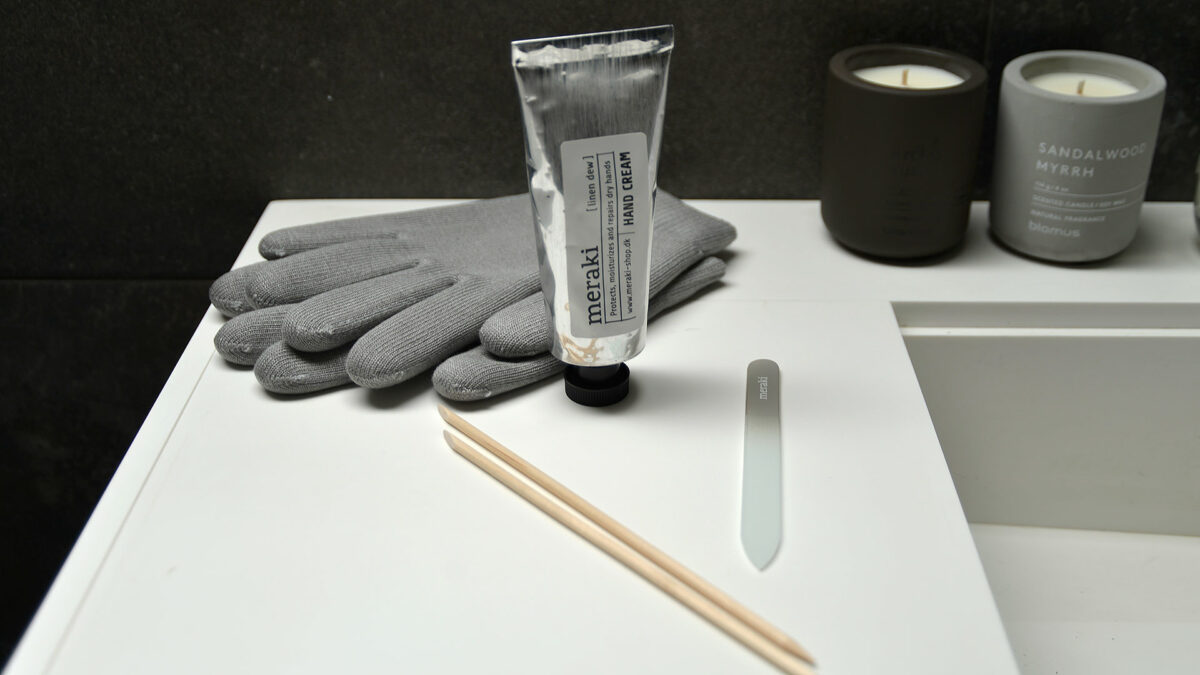 Meraki hand and nail care