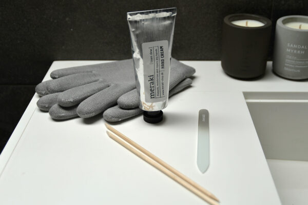 Meraki hand and nail care