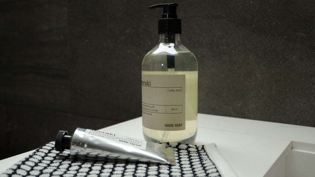 meraki handwash handcream and mitt