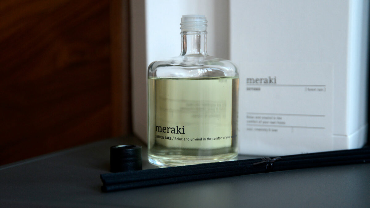 Room scent diffuser from Meraki