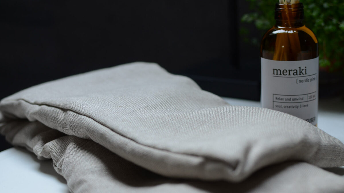 meraki soothing neck wrap in organic linen