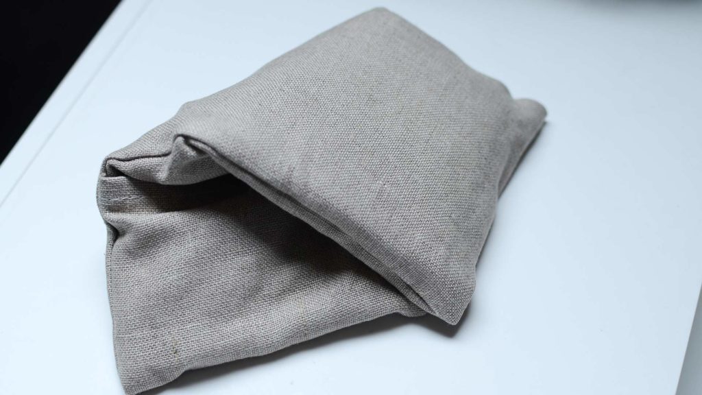 meraki-organic-linen-eye-pillow