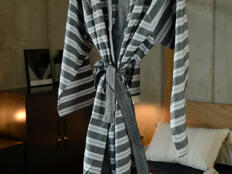 meraki robe in black chambray with white stripes