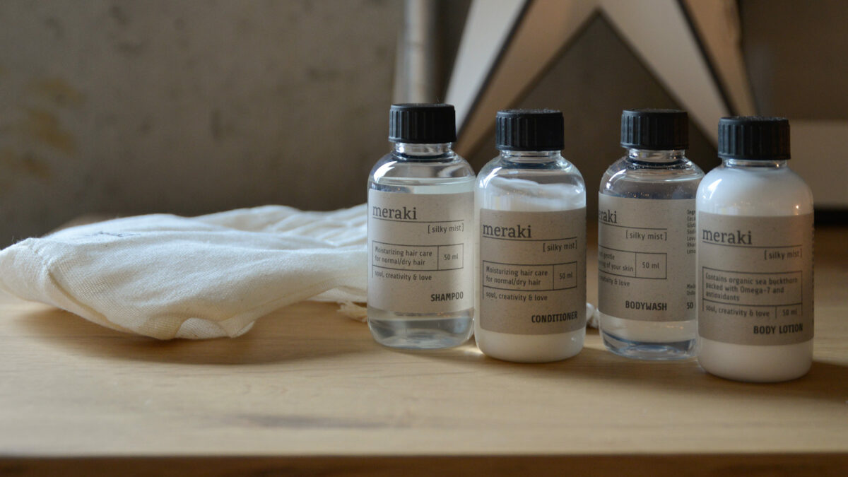 meraki-travel-set-mini-hair-and-body-care