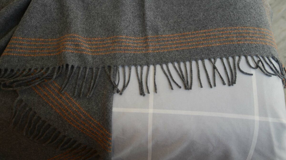 Merino and Cashmere Throws | Blankets | Natural Bed Company