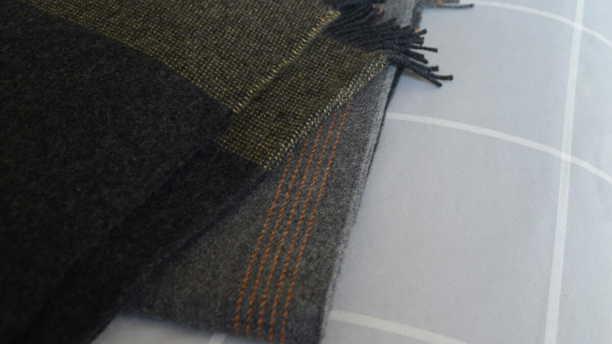 merino-and-cashmere-blankets