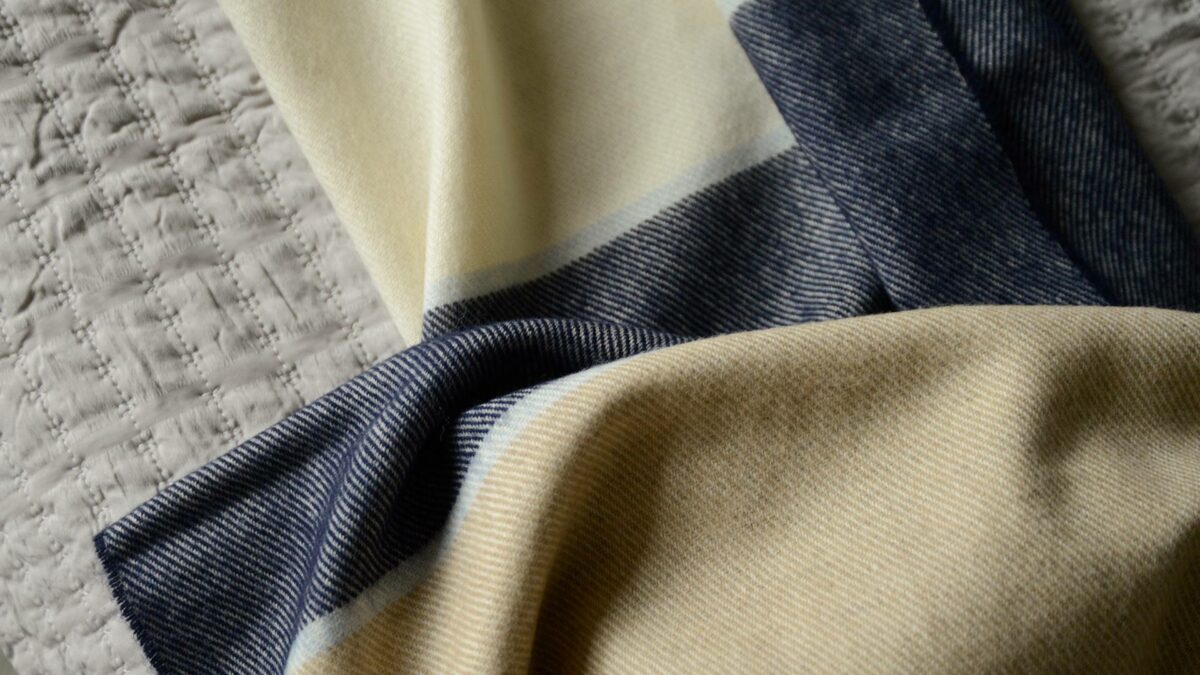 merino bed runner