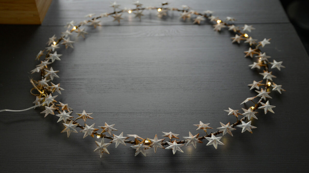 metal star wreath
