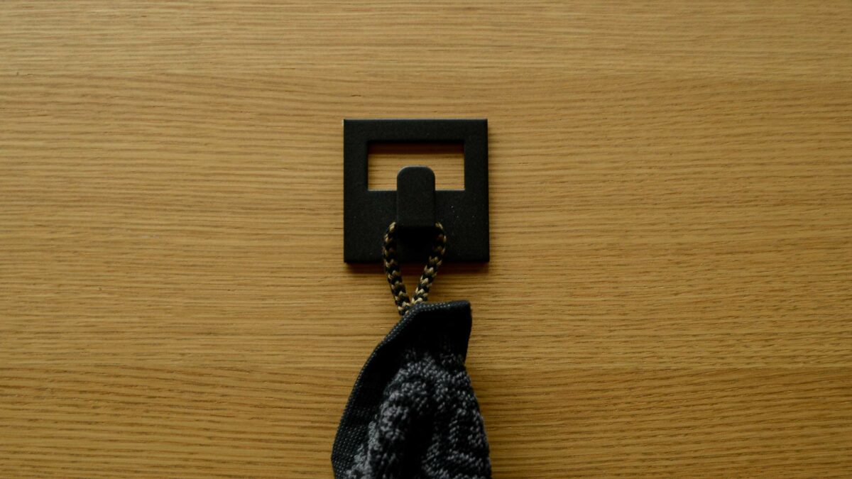 metal wall hook black