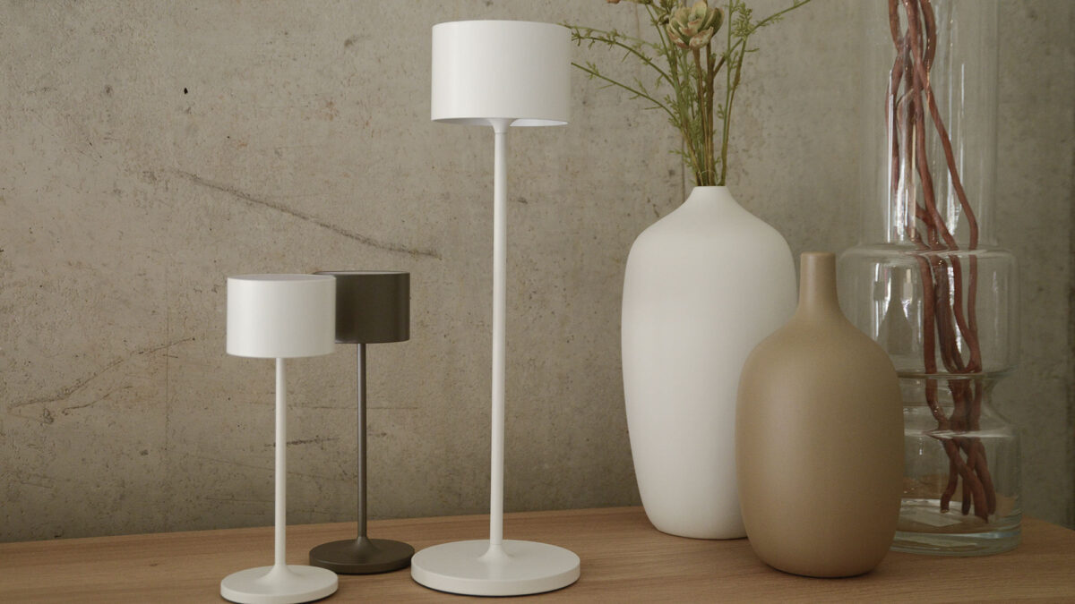 Mini Mobile LED Lamps - White or Bronze - Image 7