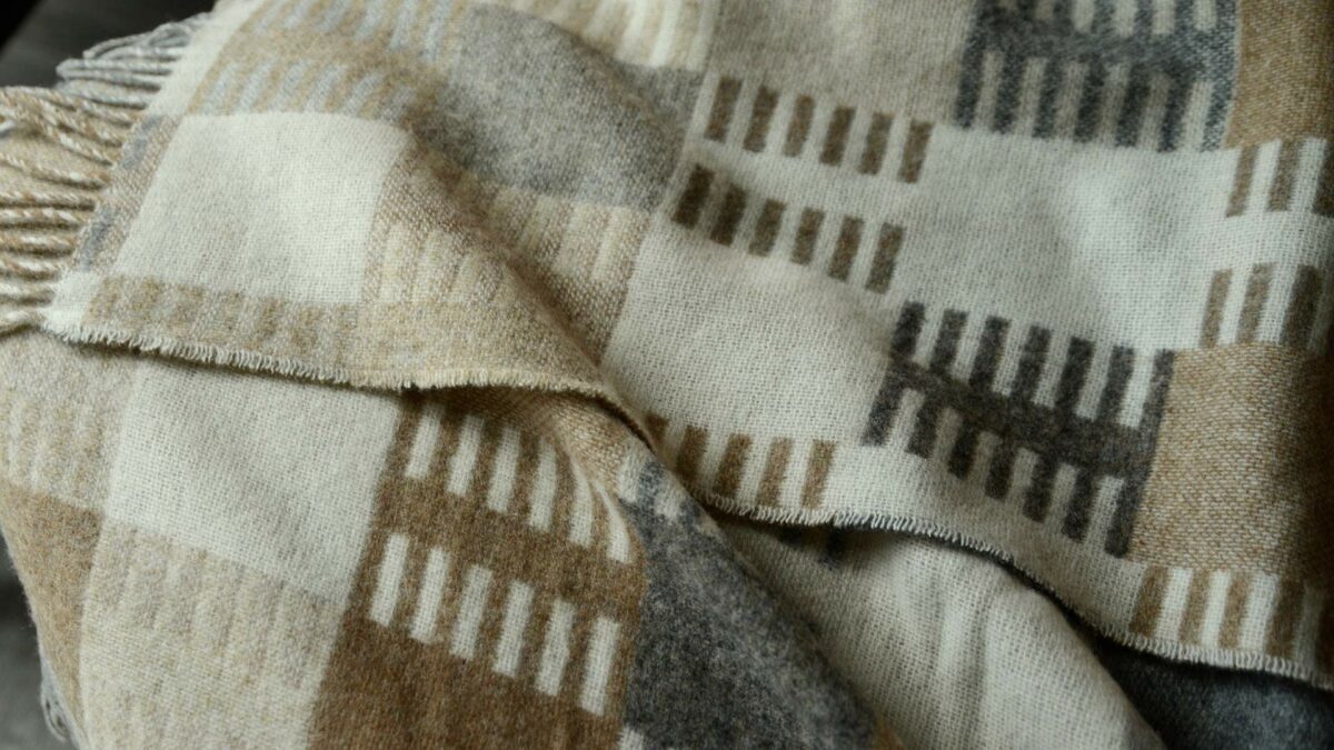 Earth tones modern pattered Merino wool throw