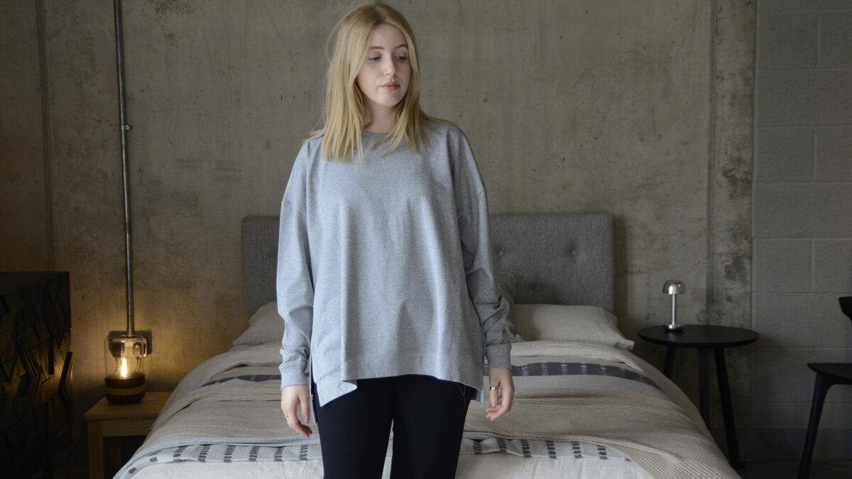 loose fit long sleeve sweat shirt in grey marl