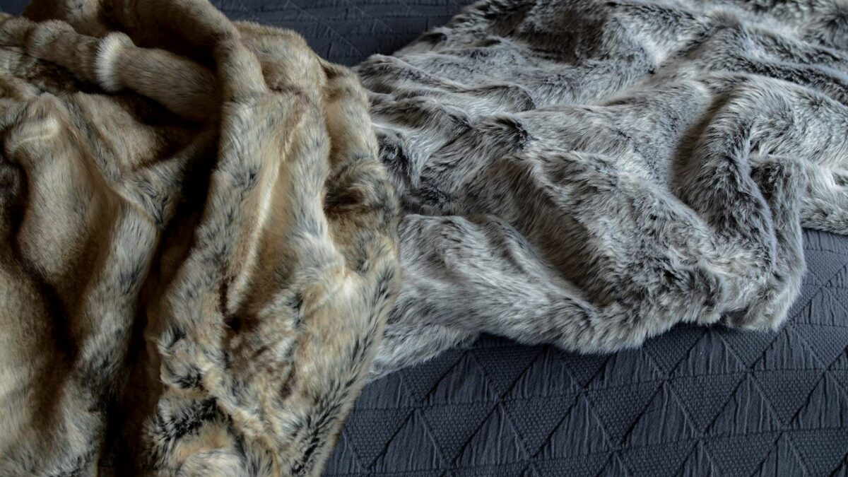 natural-look-faux-fur-throws-elk-&-silver-fox