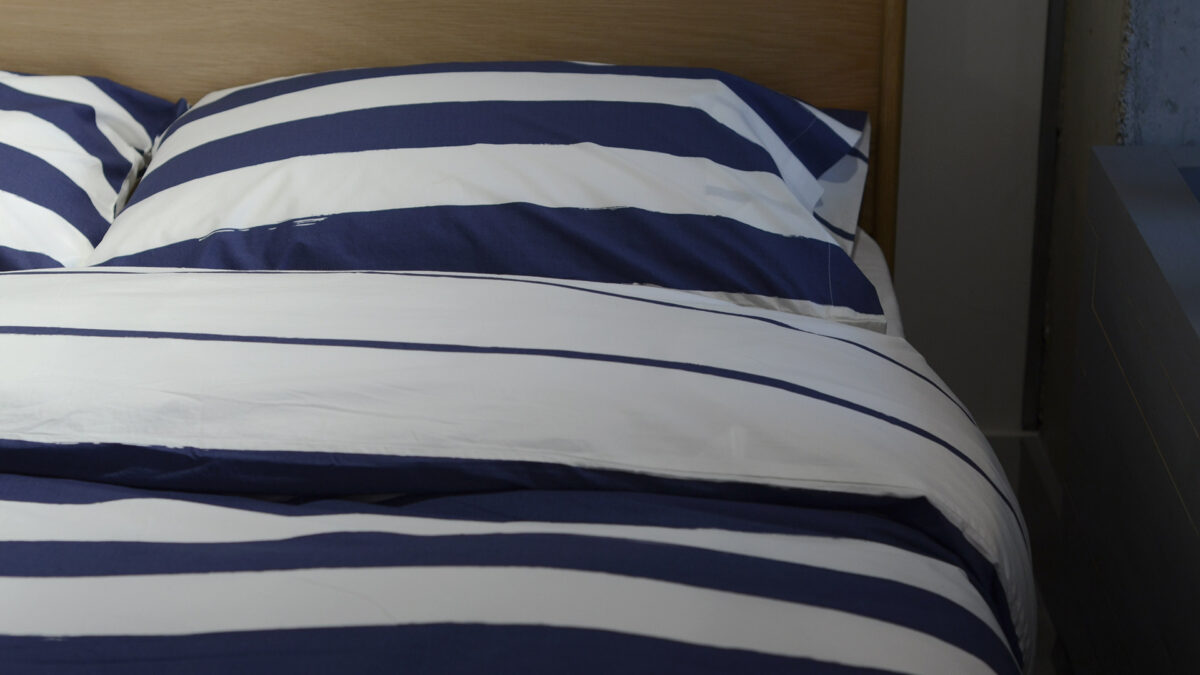 navy and ivory striped duvet set 4