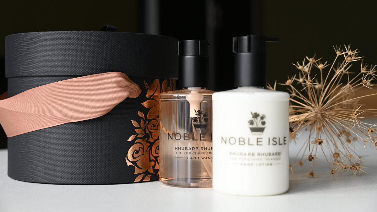 Noble Isle Rhubarb Rhubarb! Luxury Gift Set - Image 4