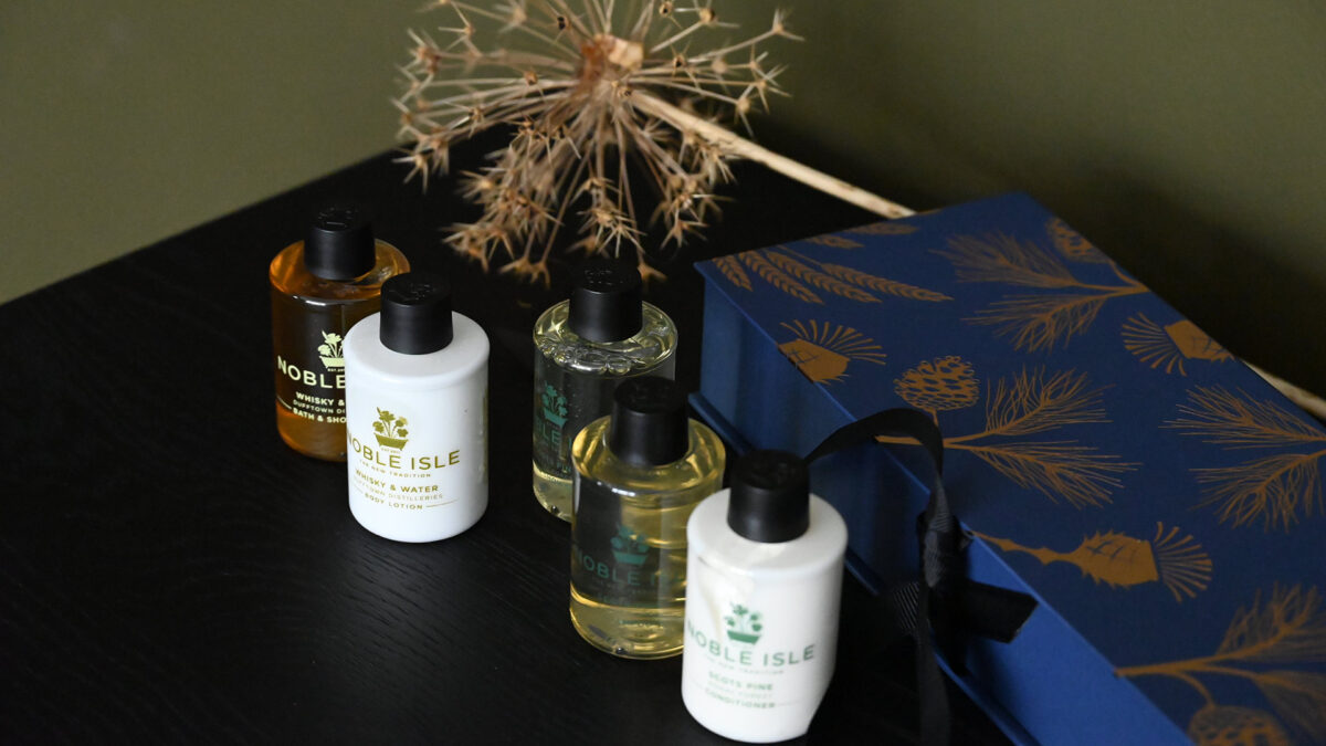 Noble Isle Luxury Gift Sets - Large - Image 4