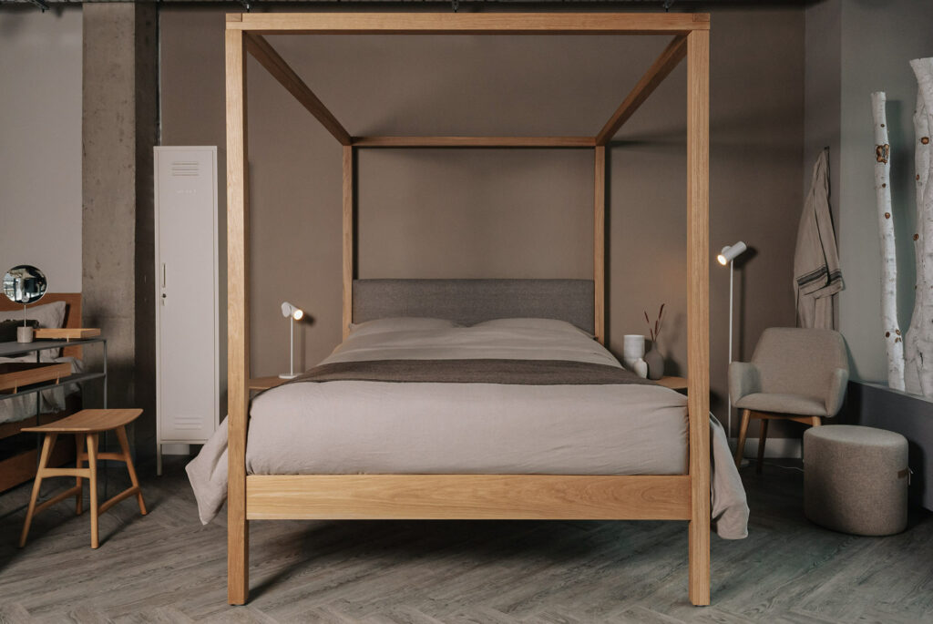 natural tones bedroom scheme featuring a solid oak Highland 4 poster bed