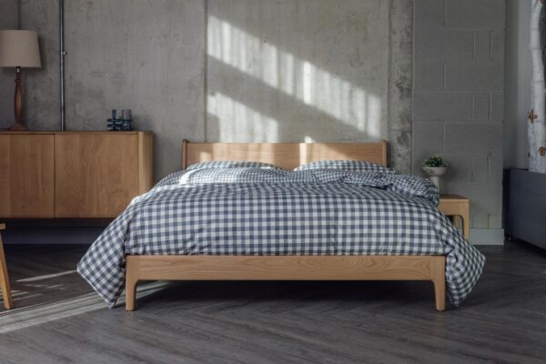 Ex-Display Low Bed - Solid Oak Pimlico