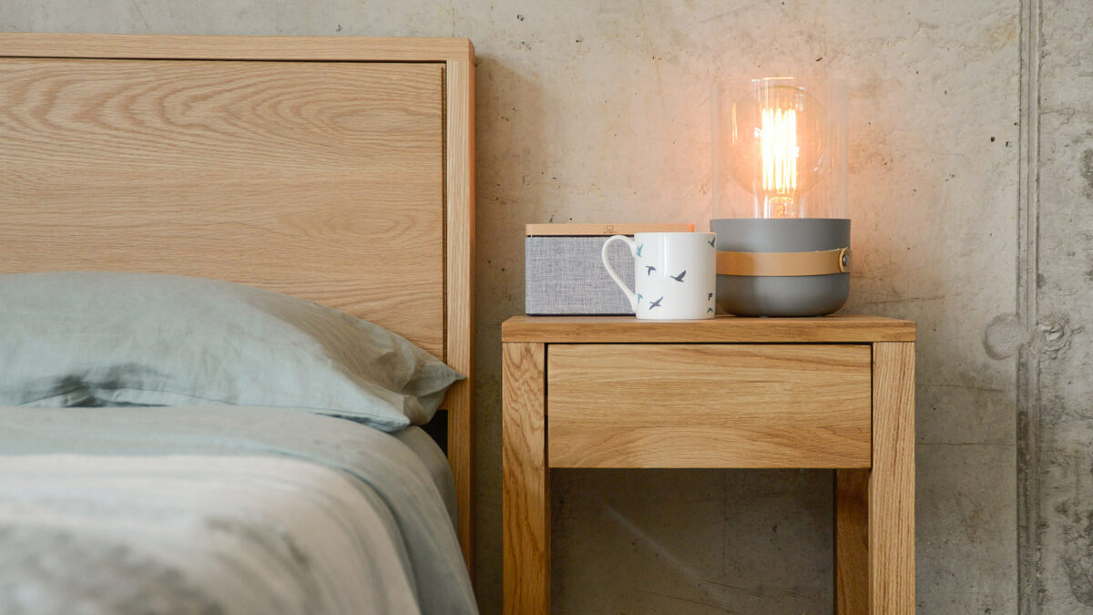 oak bedside table 1 drawer with leith bed