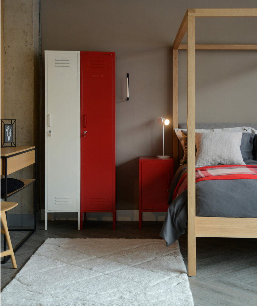 storage lockers in ivory and red shown with our Highland 4 poster bed