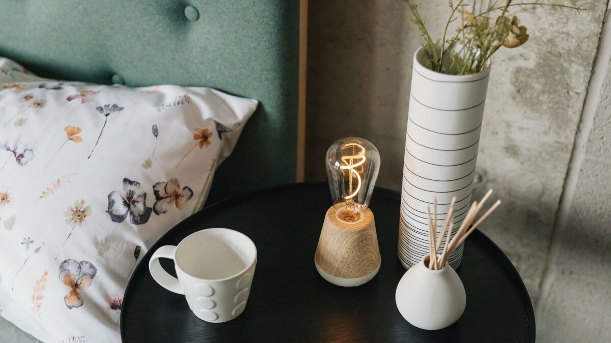 oak humble bedside light with wildflower bedding
