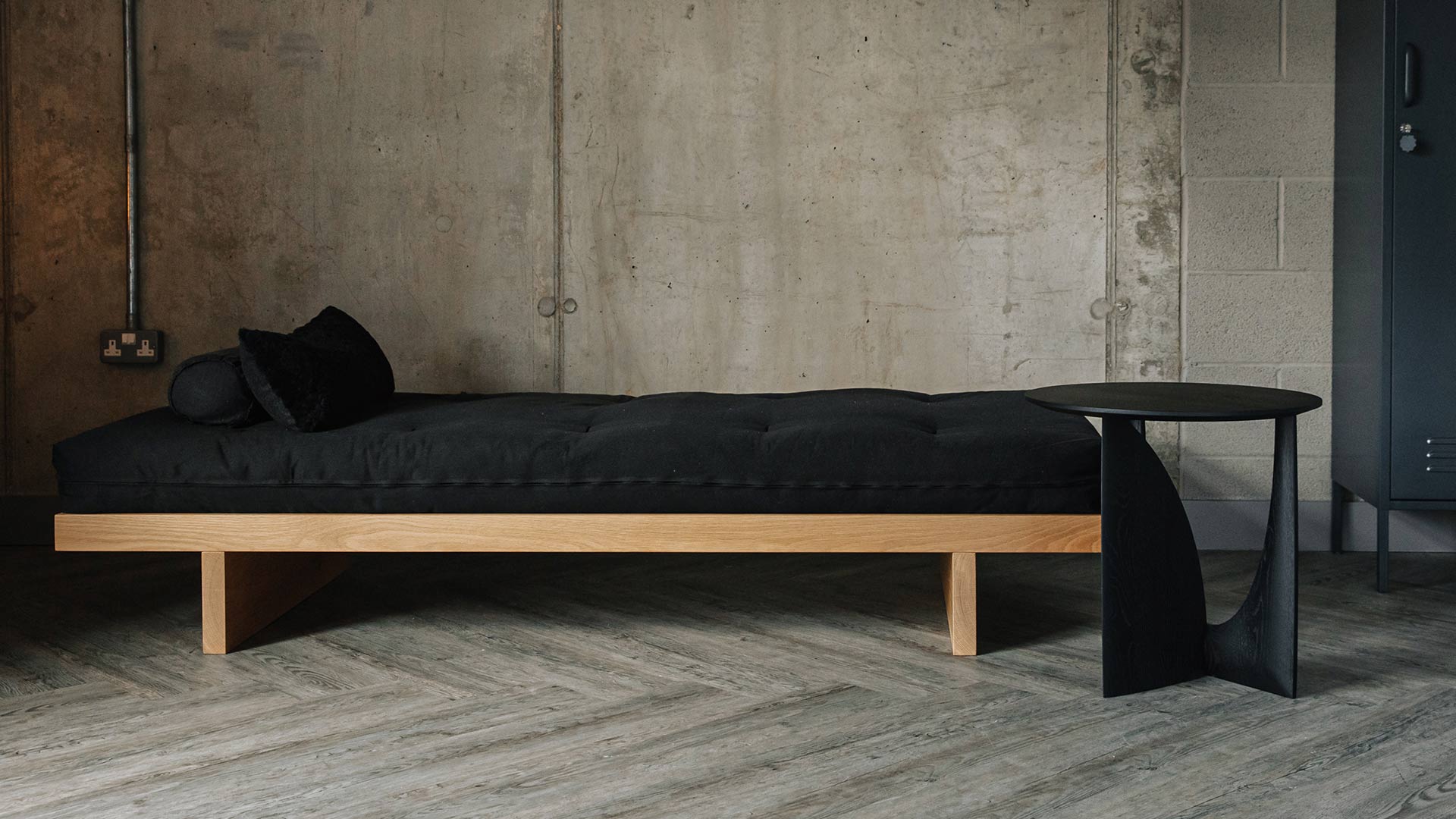 Kyoto Daybed with Geometric Table