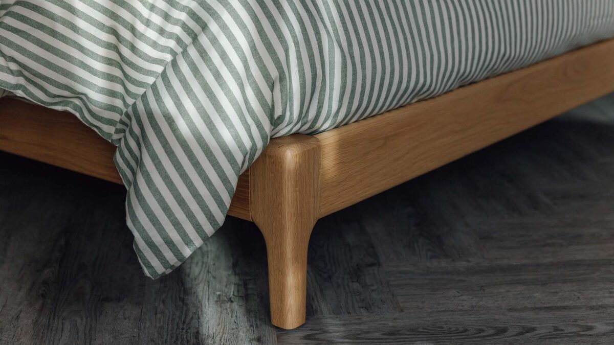 Ex-Display Low Bed - Solid Oak Pimlico - Image 7