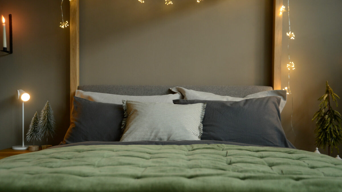 olive quilt xmas roomset