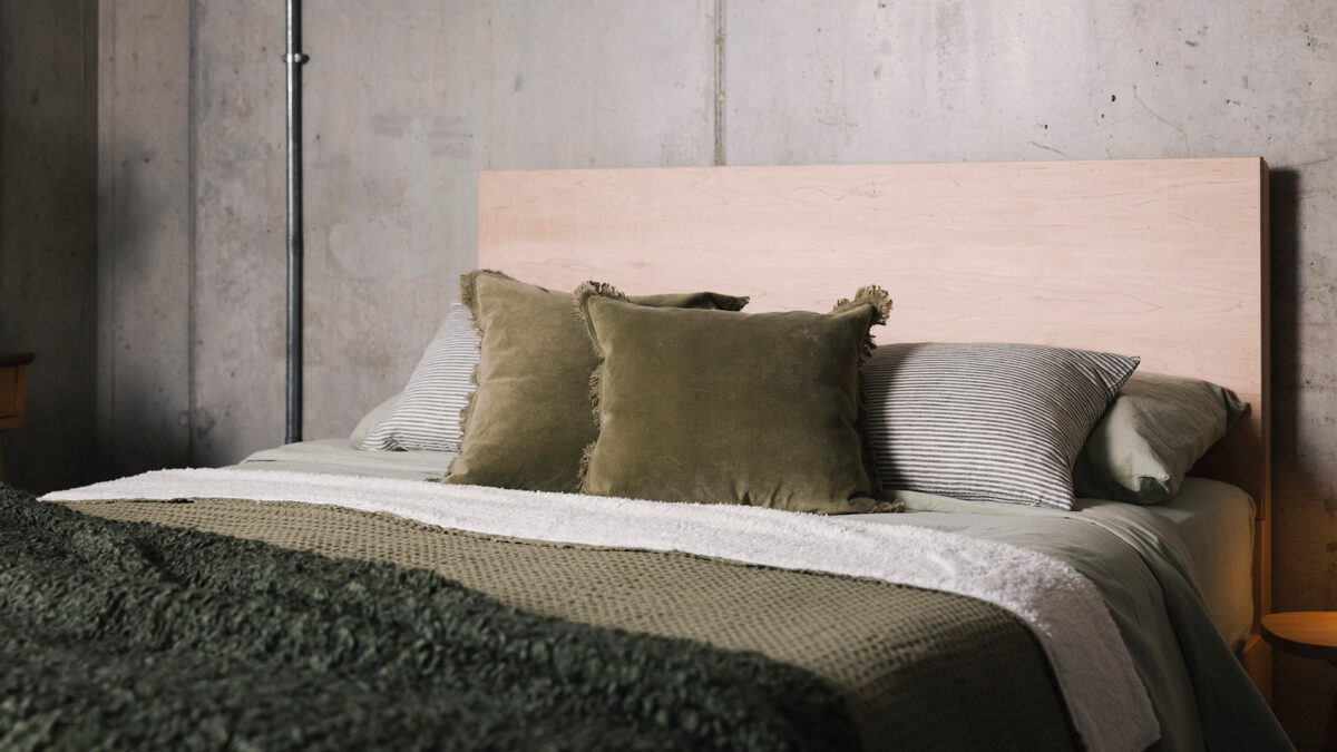 olive velevt cushions and olive waffle throw