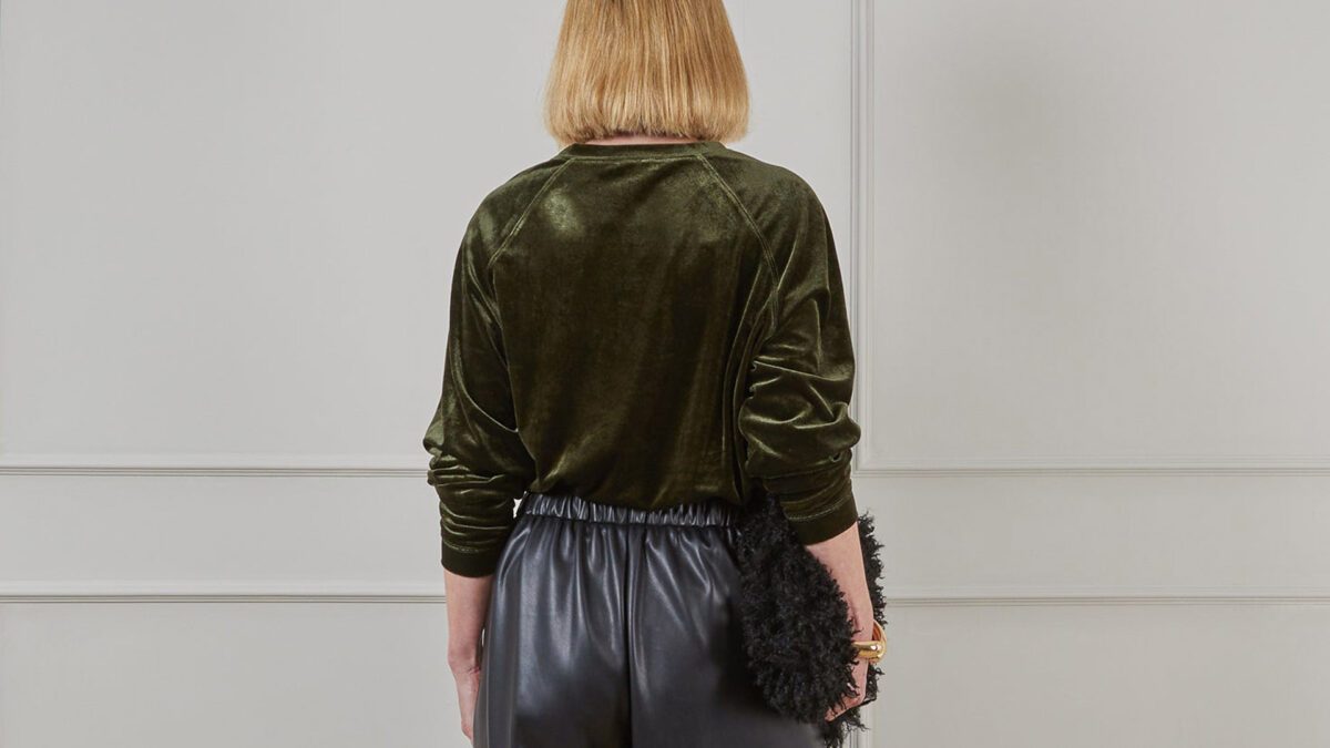 olive velour top back