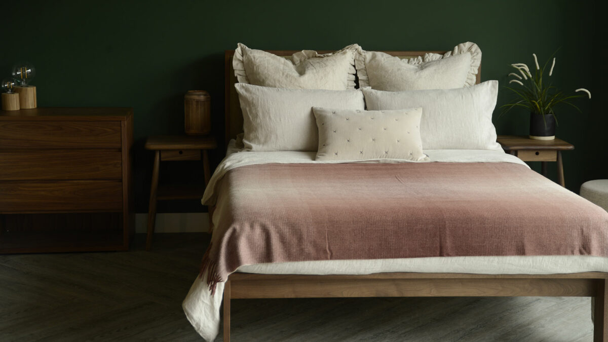 ombre gradient throw rust