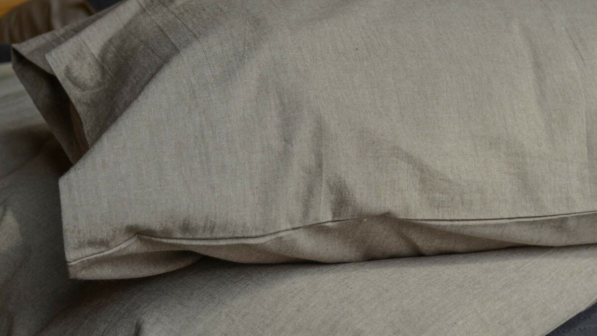 certified organic cotton bedding in brown melange