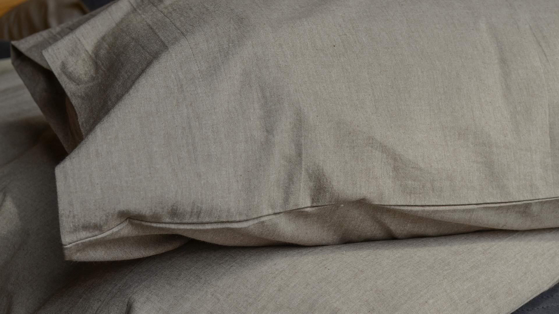 organic-cotton-bedding-brown-melange