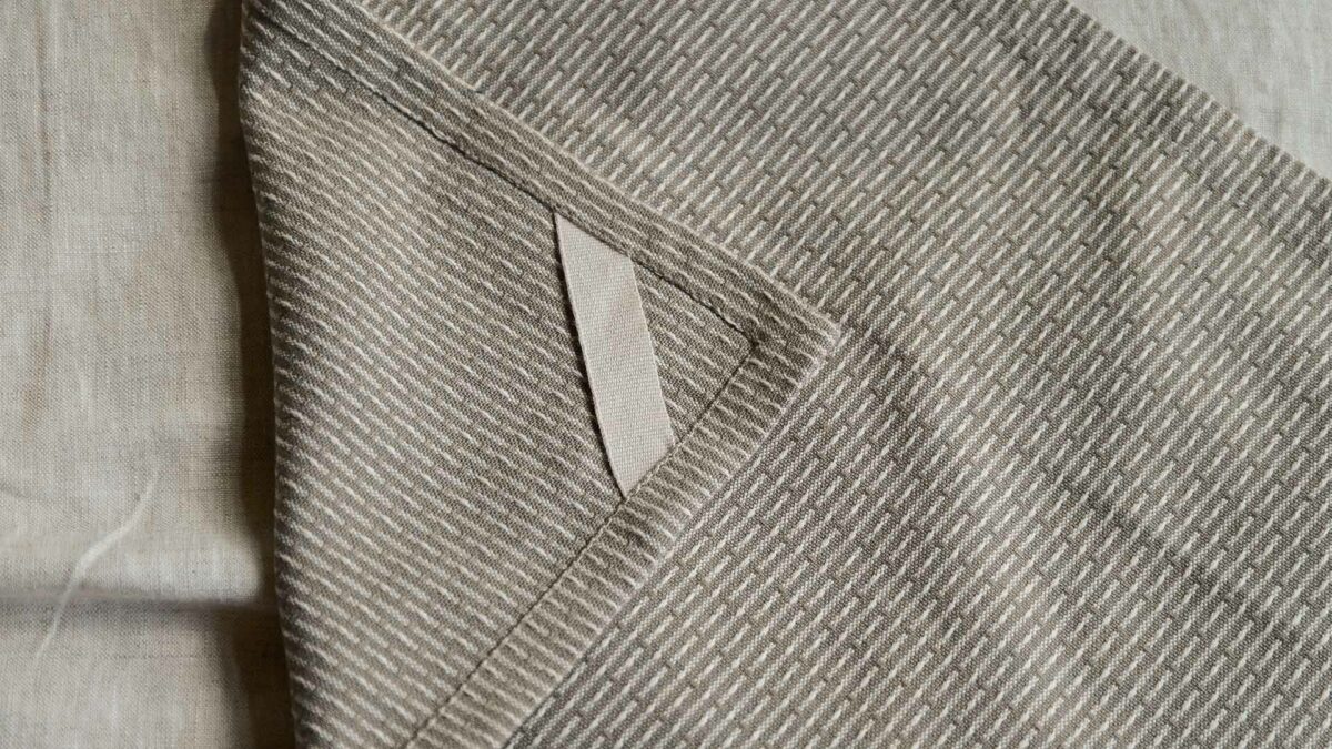 organic cotton cloth taupe corner detail