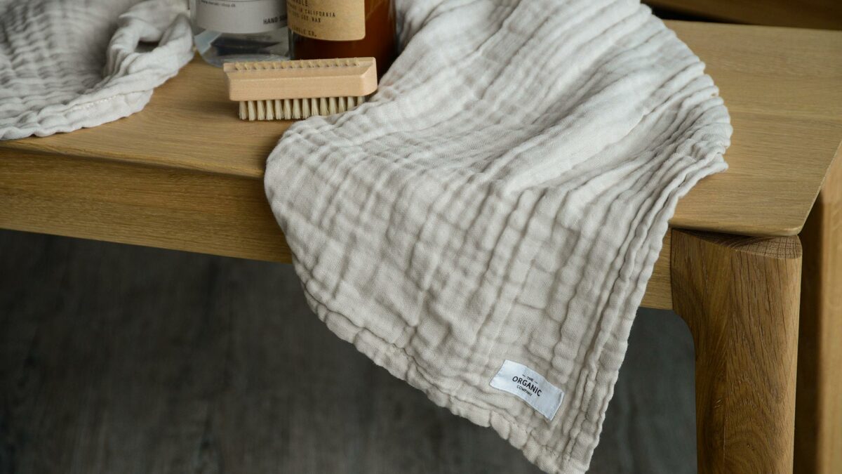 wrinkled texture organic cotton towel