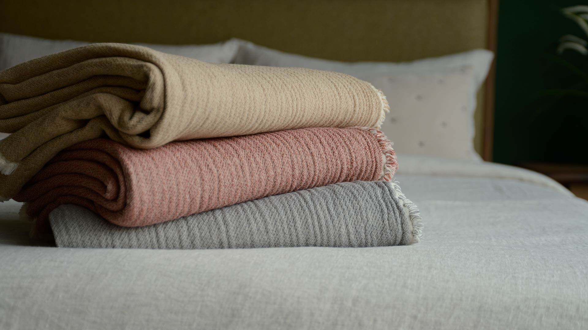 Natural cotton throws cheap