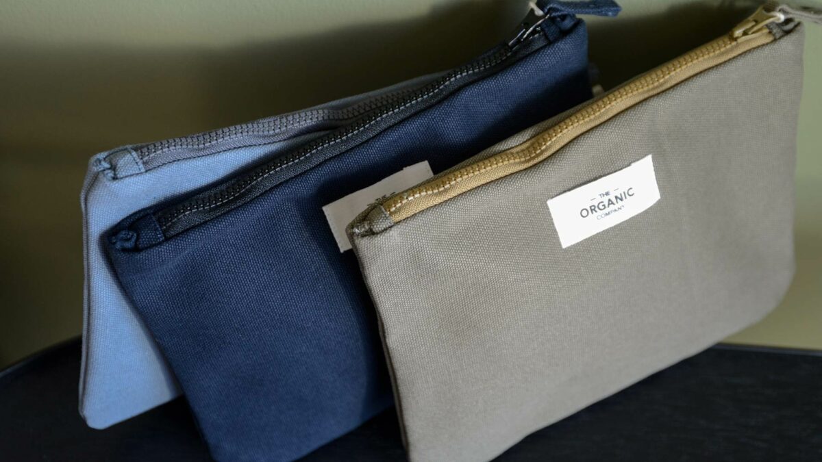 organic cotton pouch with zip in 3 colours