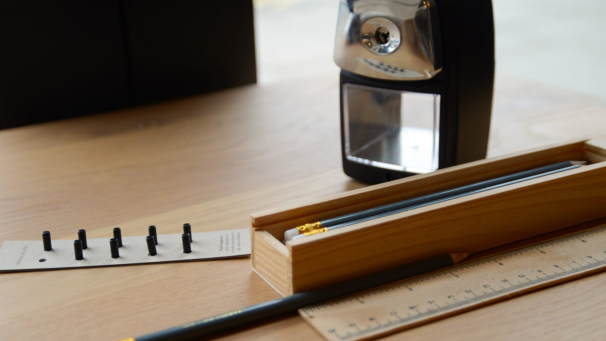 pencil sharpener pencil set and magnets 1365