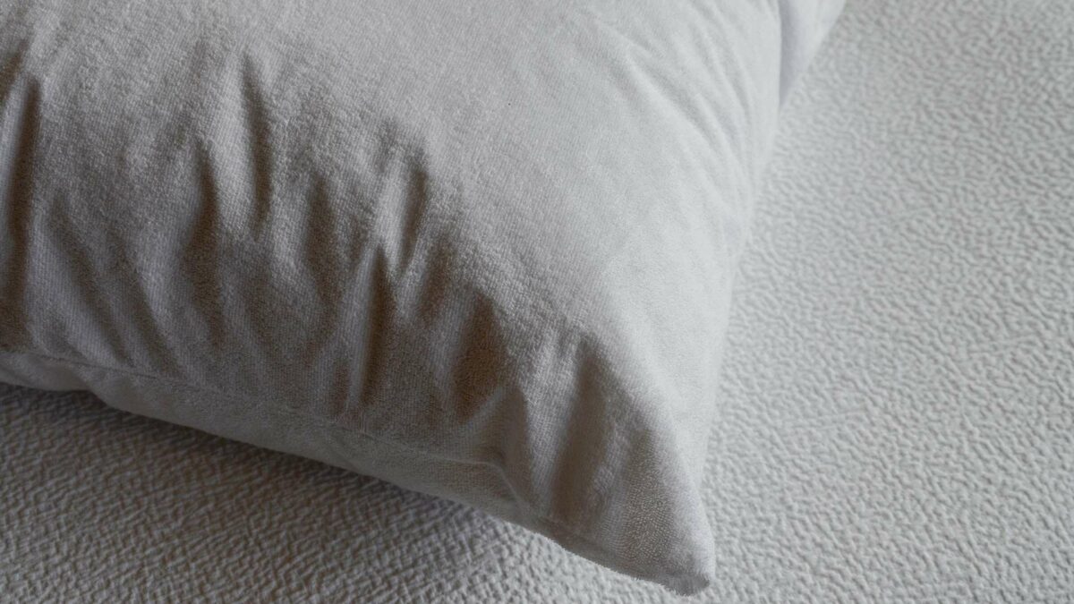 waterproof pillow protector