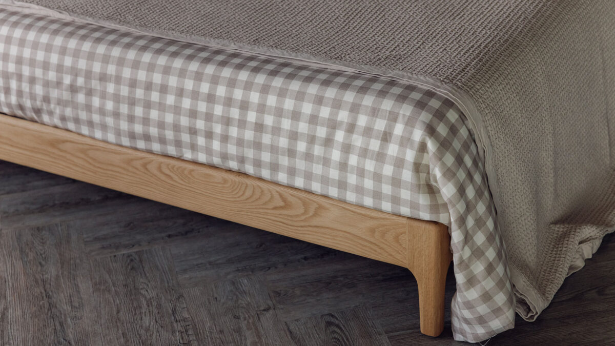 Pimlico Low Handmade Bed - Image 7